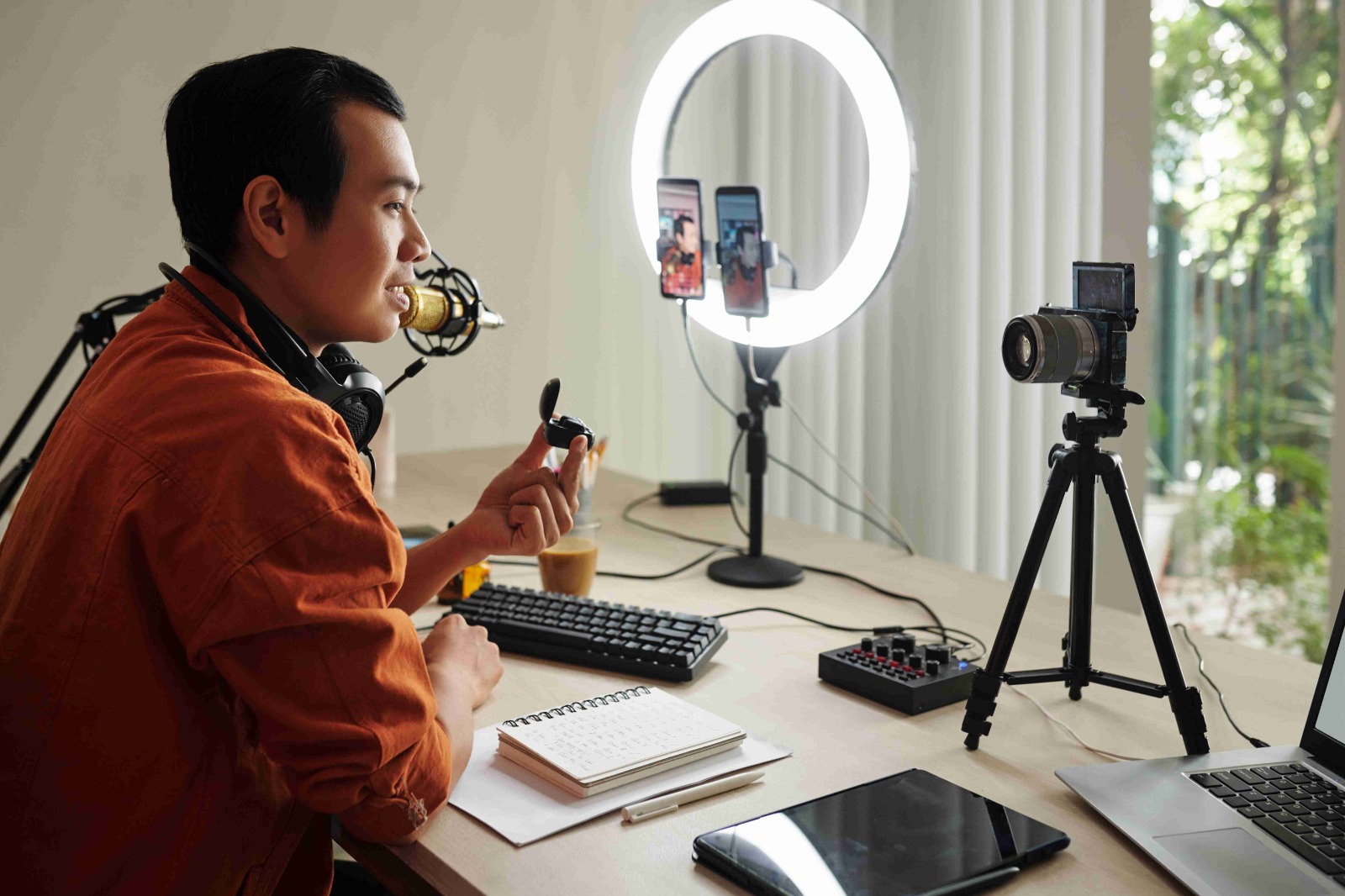 Keuntungan Menjadi Content Creator